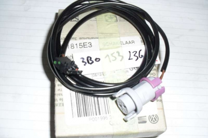 Microschakelaar motorkap passat/santana 97-00