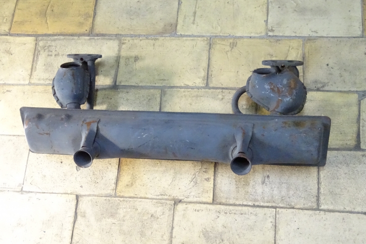 Uitlaat met dubbele voorverwarming made in West Germany Vw Kever