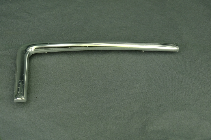 Grille sierlijst Vw K70 links