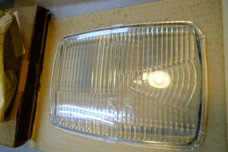 Koplampglas Hanomag rechts